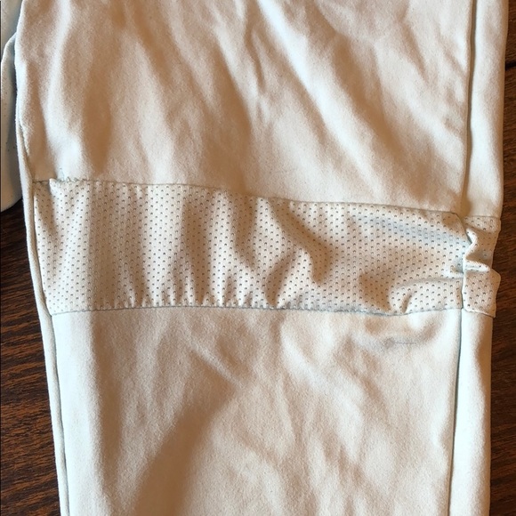 Nikki Blackketter Gymshark Duck Egg/Mint Leggings - Picture 5 of 8